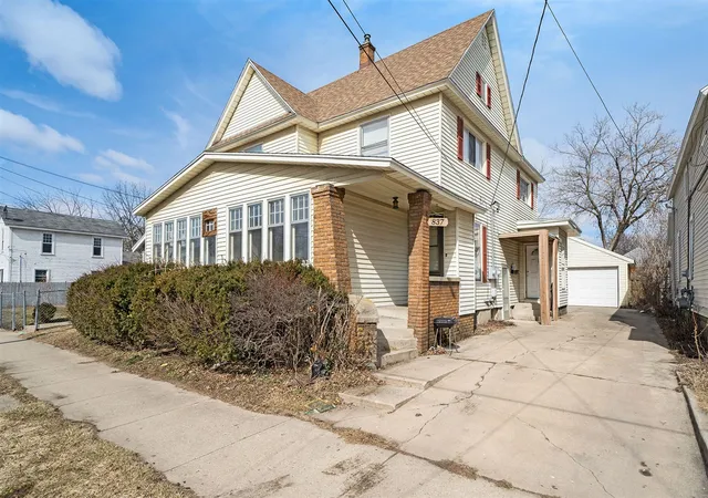 Photo 1 of Sale Pending at 837 4th Street, Grand Rapids, MI 49504 | MLS# 70552125 | Listing updated on 2026-09-03