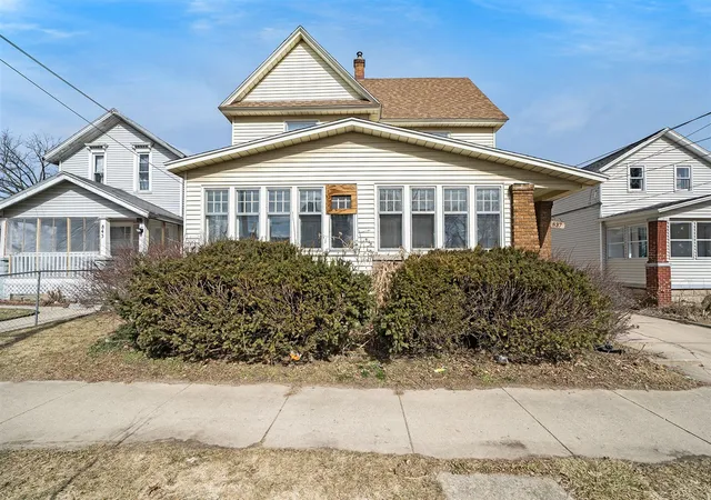 Photo 2 of Sale Pending at 837 4th Street, Grand Rapids, MI 49504 | MLS# 70552125 | Listing updated on 2026-09-03