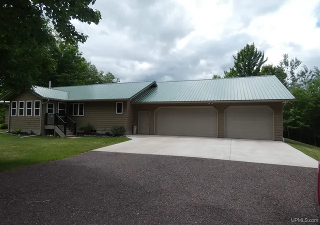 Homes for sale in Bruce Crossing, MI | 15659 Shively Rd, Bruce Crossing, MI 49912 | MLS# 50206024