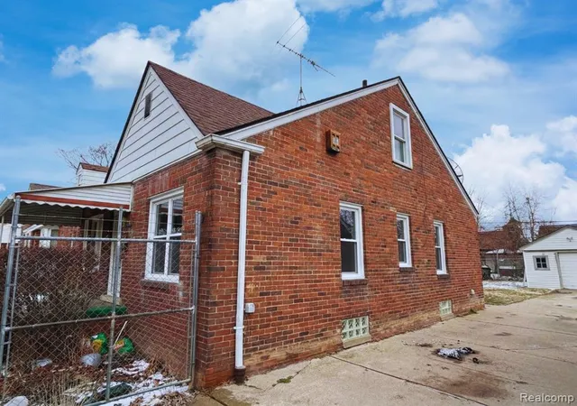 4th image of 12674 Mettetal St, Detroit, MI 48227 | MLS# 60972953