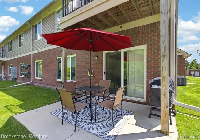 Photo 3 of Condo for sale at 3773 Eagle Crk Dr, Shelby Township, MI 48317 | MLS# 61010007 | Listing updated on 2026-08-30