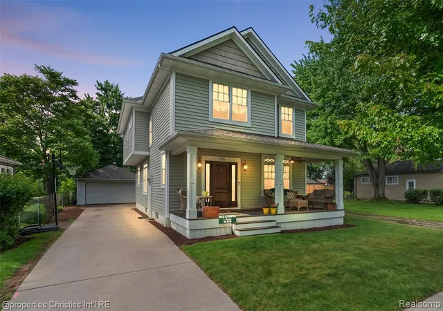 Homes for sale in Clawson, MI | 525 Broadacre Ave, Clawson, MI 48017 | MLS# 61002804