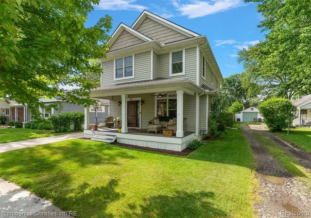 Homes for sale in Clawson, MI | 525 Broadacre Ave, Clawson, MI 48017 | MLS# 61002804