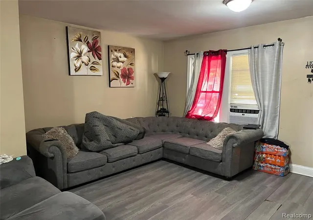 Photo 4 of Single family home for sale at 10139 Beechdale St, Detroit, MI 48204 2587 | MLS# 61002279 | Listing updated on 2026-08-26
