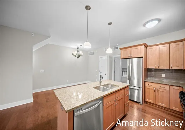 Listing Photo 4 - Condo for sale in building located at 2078 Celadon, Grand Rapids, MI 49525