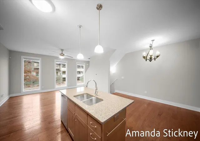 Listing Photo 5 - Condo for sale in building located at 2078 Celadon, Grand Rapids, MI 49525