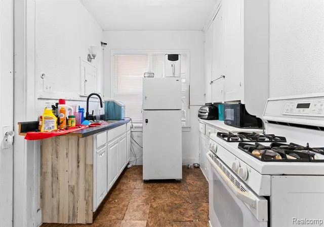 4th image of 2984 Leslie St, Detroit, MI 48238 | MLS# 60984215