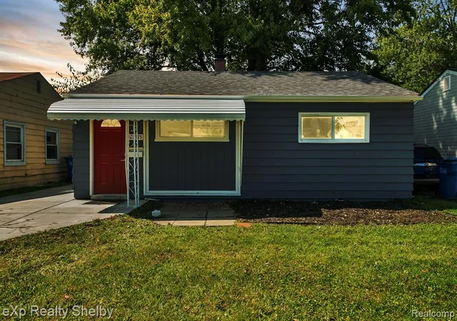 Photo 2 of Sale Pending at 21315 S La Salle Blvd, Warren, MI 48089 | MLS# 60338881 | Listing updated on 2025-06-17