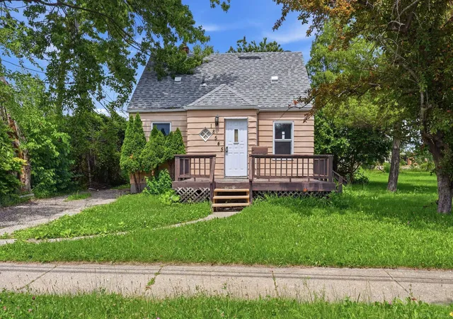 1st image of 18545 Huntington Ave, Harper Woods, MI 48225 | MLS# 50213246