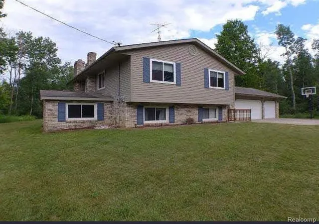 Homes for sale in Caro, MI | 2850 Tin Bill Rd Rd, Caro, MI 48723 | MLS# 61008593