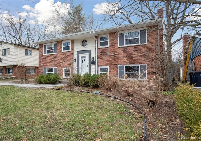 Photo 3 of Single family home for sale at 2728 Yost Blvd, Ann Arbor, MI 48104 5330 | MLS# 61025704 | Listing updated on 2026-09-20