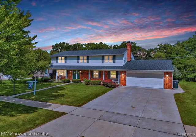 1st image of 16720 Wayne Rd, Livonia, MI 48154 | MLS# 61007492