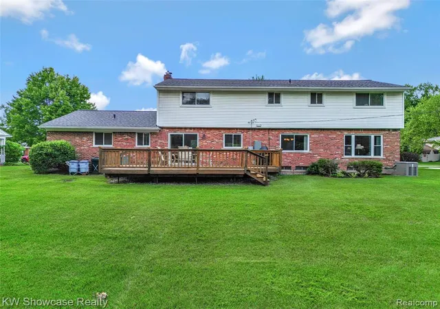 4th image of 16720 Wayne Rd, Livonia, MI 48154 | MLS# 61007492