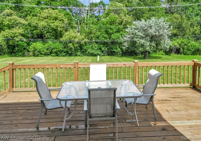 5th image of 16720 Wayne Rd, Livonia, MI 48154 | MLS# 61007492