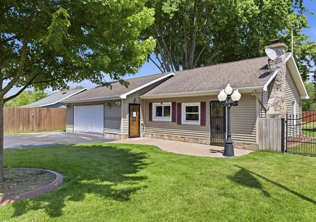 4th image of 2743 N Michigan 140 Hwy, Watervliet, MI 49098 | MLS# 70537259