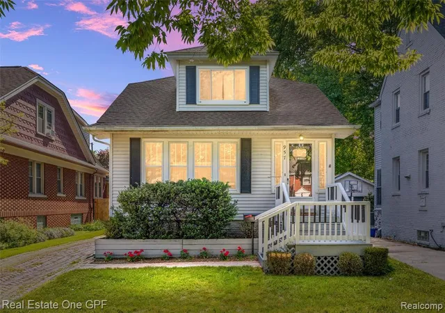 Homes for sale in Grosse Pointe, MI | 957 Fisher Rd, Grosse Pointe, MI 48230 | MLS# 60999099