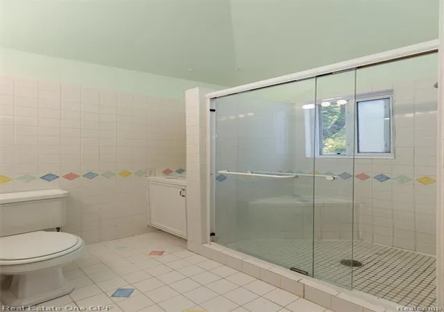 Homes for sale in Grosse Pointe, MI | 957 Fisher Rd, Grosse Pointe, MI 48230 | MLS# 60999099