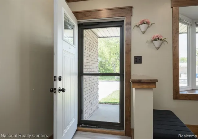 Photo 4 of Single Family Residence at 1760 Westwood Dr, Madison Heights, MI 48071 | MLS# 60995928 |  | Sold on 2026-07-07