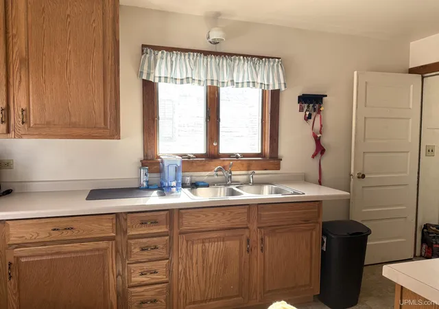 Homes for sale in Ontonagon, MI | 806 Rockland Rd, Ontonagon, MI 49953 | MLS# 50192733