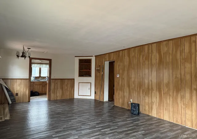 Homes for sale in Ontonagon, MI | 806 Rockland Rd, Ontonagon, MI 49953 | MLS# 50192733