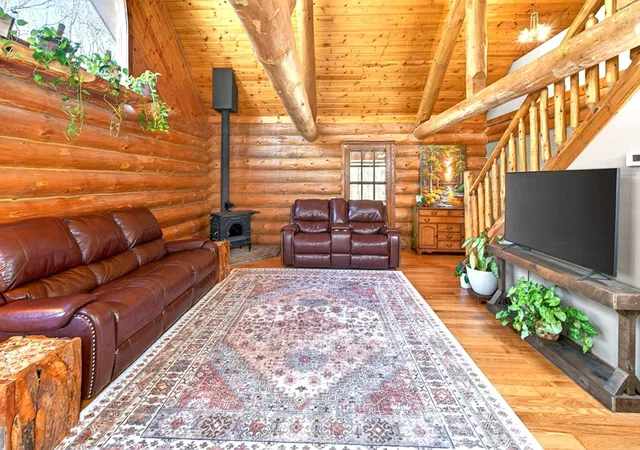 4th image of 837 E Whitetail Dr, Midland, MI 48640 | MLS# 50209930