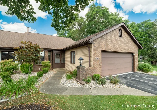 Photo 2 of Sale Pending at 4126 Grandview Ter, Grandville, MI 49418 | MLS# 70550574 | Listing updated on 2026-08-22