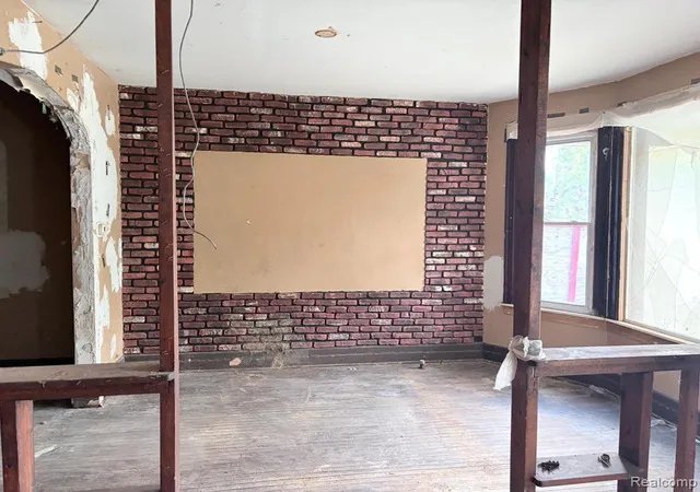 Photo 4 of Single family home for sale at 3757 Saint Clair St, Detroit, MI 48214 1538 | MLS# 61024617 | Listing updated on 2026-08-27