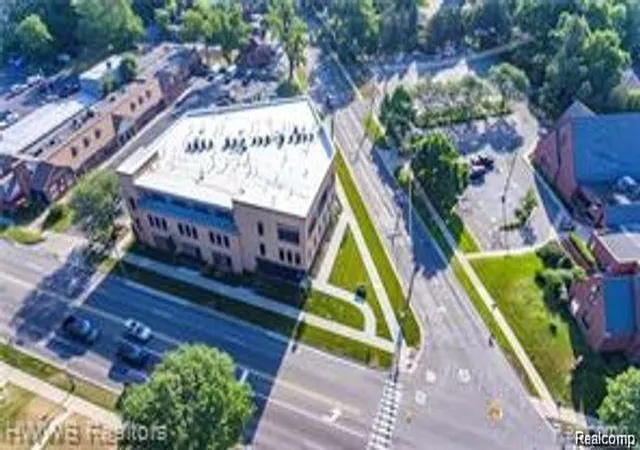 Homes for sale in Rochester, MI | 804 N Main St #2A, Rochester, MI 48307 1710 | MLS# 60926288