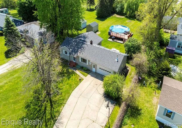 Homes for sale in Davison, MI | 11110 Davison Rd, Davison, MI 48423 | MLS# 60994267