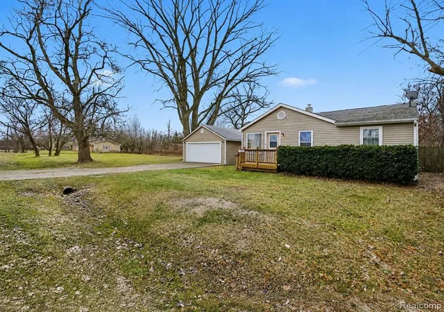 Homes for sale in Burton, MI | 3316 Lockhead St, Burton, MI 48529 | MLS# 61003628