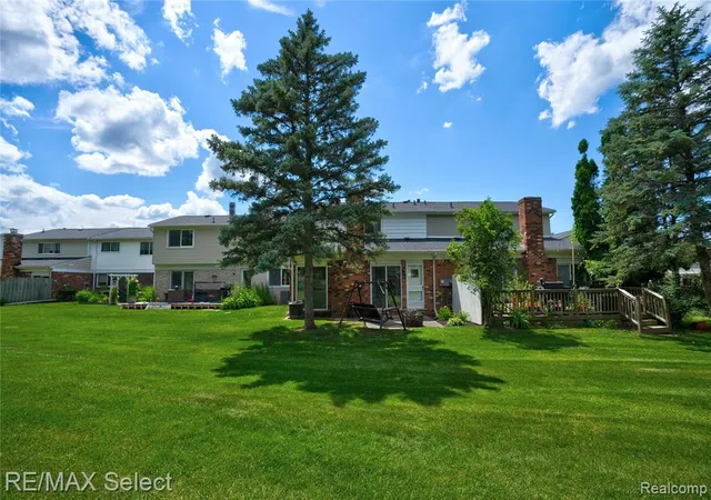 Homes for sale in Grand Blanc, MI | 13031 Lockmoor Dr, Grand Blanc, MI 48439 | MLS# 61005322