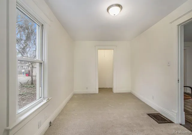 5th image of 1017 Washtenaw Rd, Ypsilanti, MI 48197 | MLS# 60977180