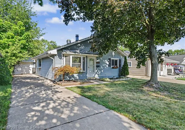 Photo 1 of Single family home for sale at 7908 Clippert St, Taylor, MI 48180 2570 | MLS# 61023375 | Listing updated on 2026-09-04