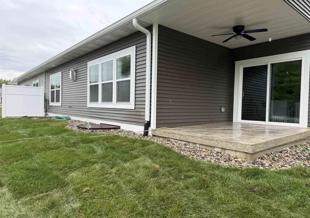 Homes for sale in Midland, MI | 7615 Cole Ln, Midland, MI 48642 | MLS# 50207459