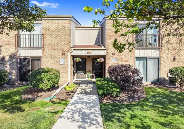 Photo 2 of Condo for sale at 17973 University Park Dr, Livonia, MI 48152 3929 | MLS# 61025562 | Listing updated on 2026-09-12