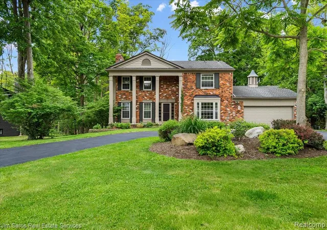 Homes for sale in Beverly Hills, MI | 32807 Red Oaks Trl, Beverly Hills, MI 48025 | MLS# 61004763