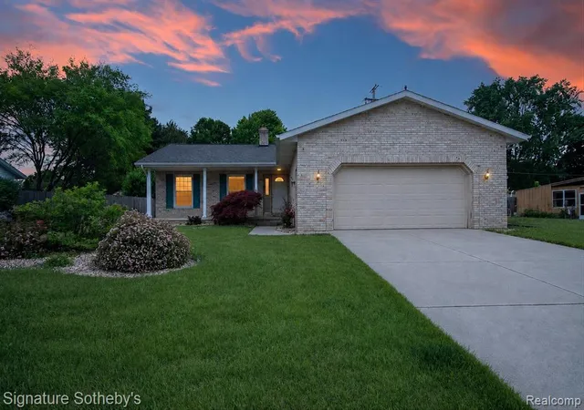 Homes for sale in Frankenmuth, MI | 652 Willow Ln, Frankenmuth, MI 48734 | MLS# 61002487