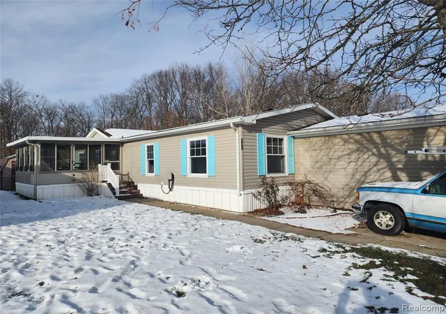 Homes for sale in Temperance, MI | 450 Glencoe, Temperance, MI 48182 1095 | MLS# 60958179
