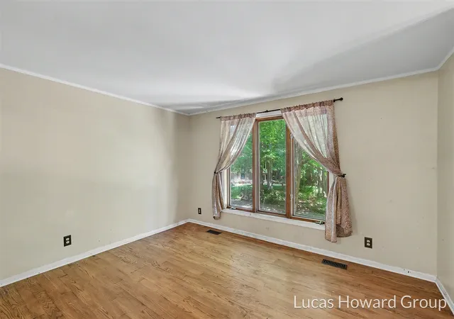 4th image of 8750 Narnia Trl, Rockford, MI 49341 | MLS# 70539811