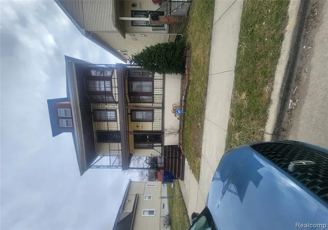 Homes for sale in Hamtramck, MI | 2400 Danforth St, Hamtramck, MI 48212 | MLS# 60998113