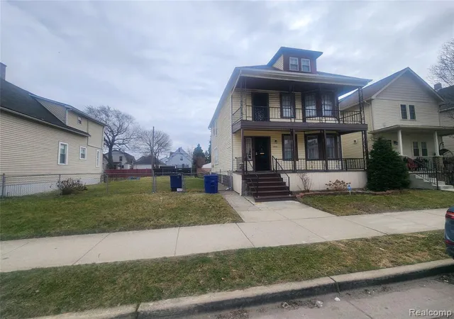 Homes for sale in Hamtramck, MI | 2400 Danforth St, Hamtramck, MI 48212 | MLS# 60998113