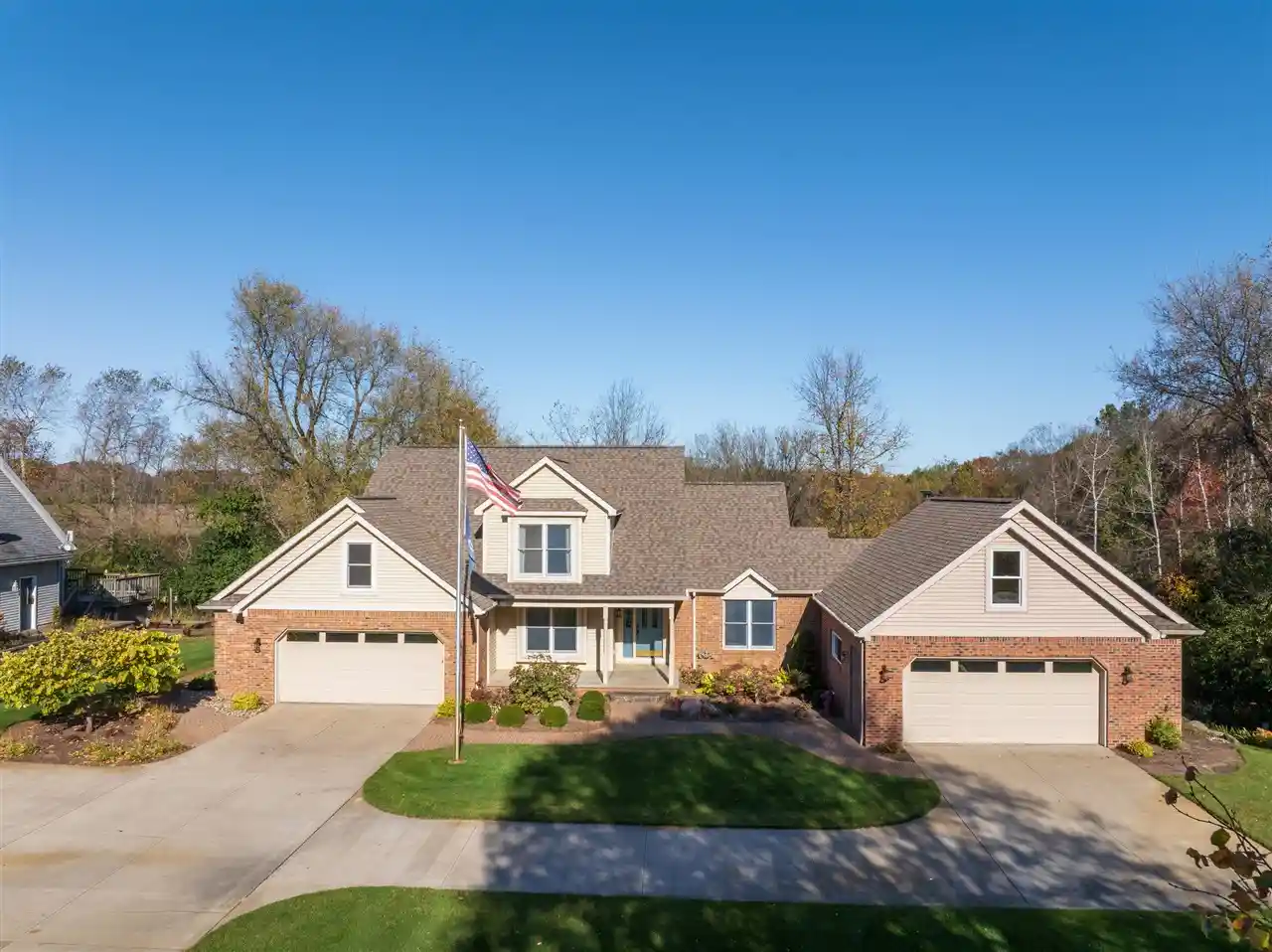 Photo 1 of Single family home for sale at 49 Pineview Dr, Lapeer, MI 48446 | MLS# 70566038 | Listing updated on 2026-10-24
