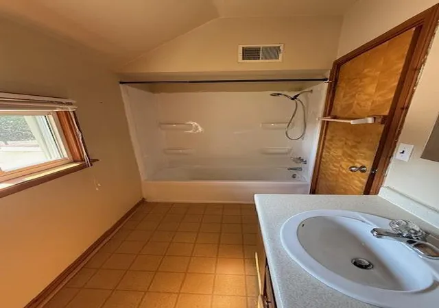 Photo 28 of Sale Pending at 464 Elm St, Wyandotte, MI 48192 | MLS# 70553593 | Listing updated on 2026-08-23