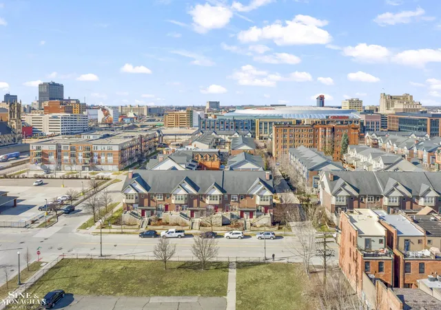 3rd image of 2527 John R St, Detroit, MI 48201 | MLS# 50201333