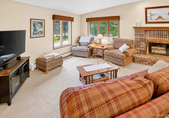 Photo 3 of Single family home for sale at 243 Timber Ln, Marquette, MI 49855 | MLS# 50218736 | Listing updated on 2026-10-01