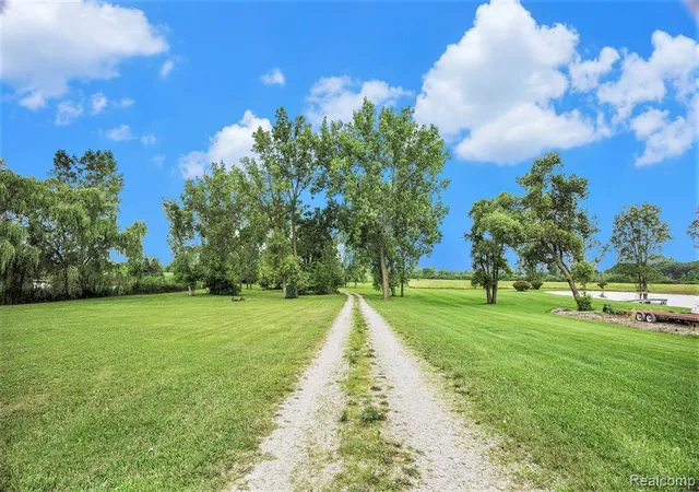 Homes for sale in Richmond, MI | 29988 Armada Ridge Rd, Richmond, MI 48062 | MLS# 60326788