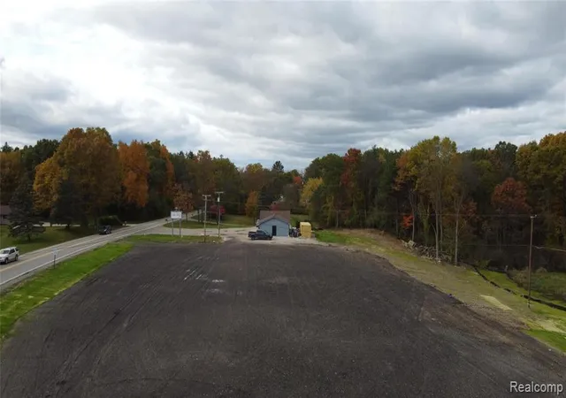 2nd image of 000 Silver Lake Rd, South Lyon, MI 48178 | MLS# 60957164