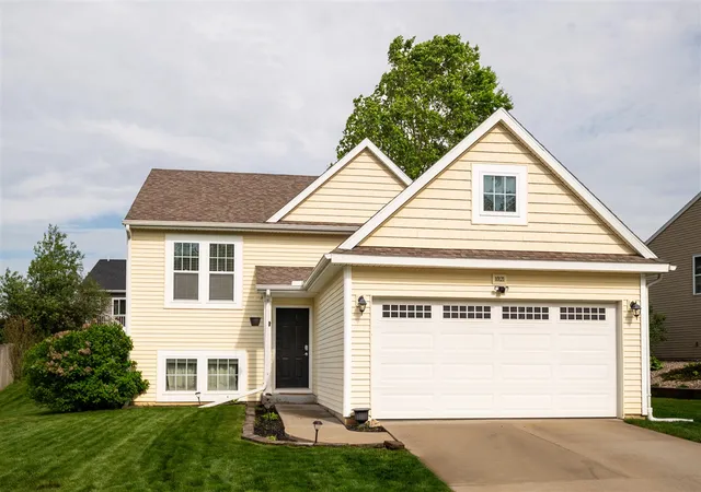 Homes for sale in Galesburg, MI | 10121 Castle Creek Cir #45, Galesburg, MI 49053 | MLS# 70531838