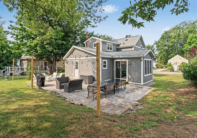 Photo 3 of Single family home for sale at 316 N William St, Ludington, MI 49431 | MLS# 70552631 | Listing updated on 2026-08-30