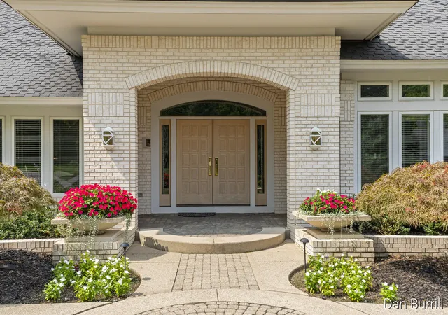 Photo 2 of Single family home for sale at 5999 Hillsborough Ct, Grandville, MI 49418 | MLS# 70553491 | Listing updated on 2026-09-16